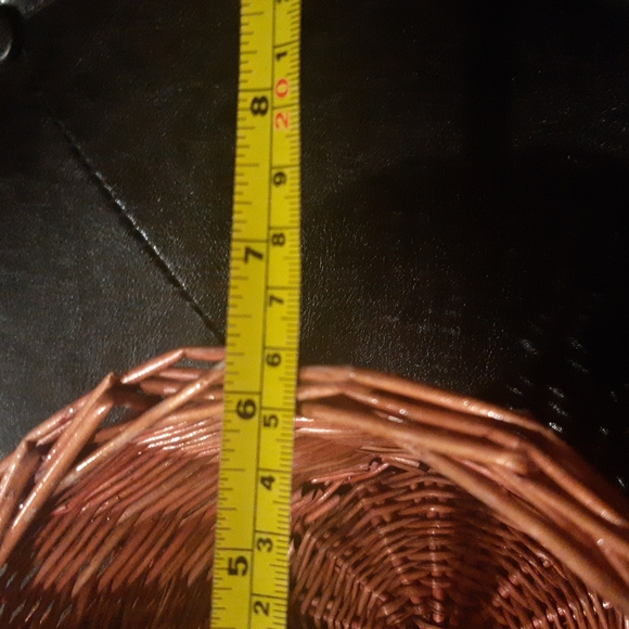 Circle Wicker Basket - Picture 10 of 10